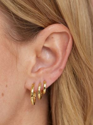 Textured Gold Huggies - Medium EARRINGS TONIMAY 